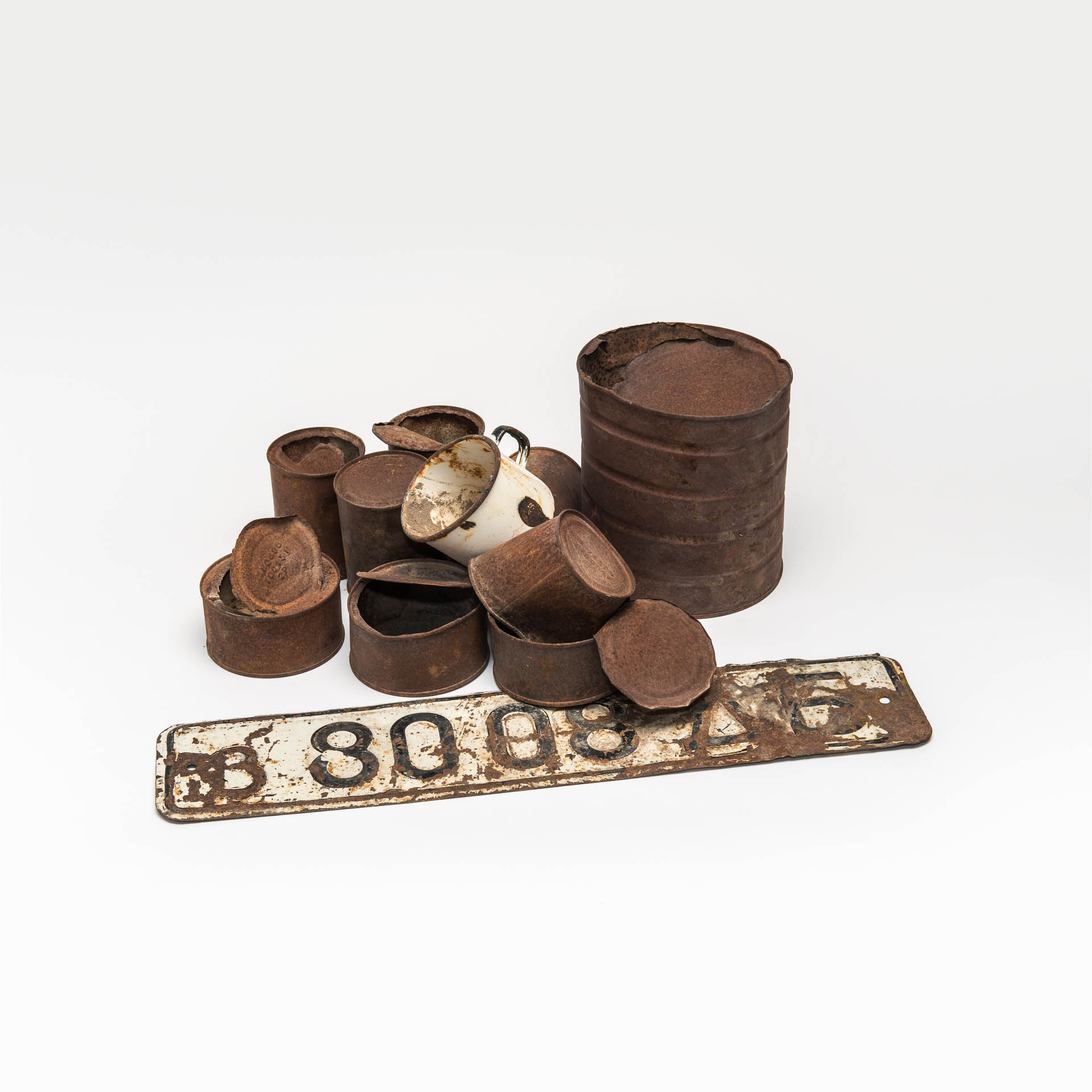 Condensed milk, fish, rice, potatoes. The Russian Army has left. Whose cup was this?